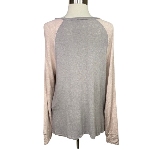 Stitch Fix l Kaileigh Front Twist Top, Medium - Picture 10 of 12